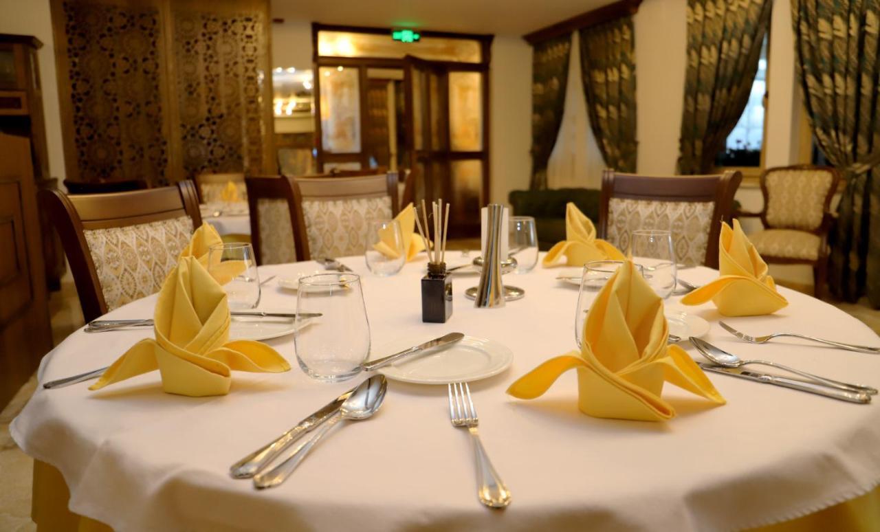 Hotel Vila Zana Гостивар Екстер'єр фото